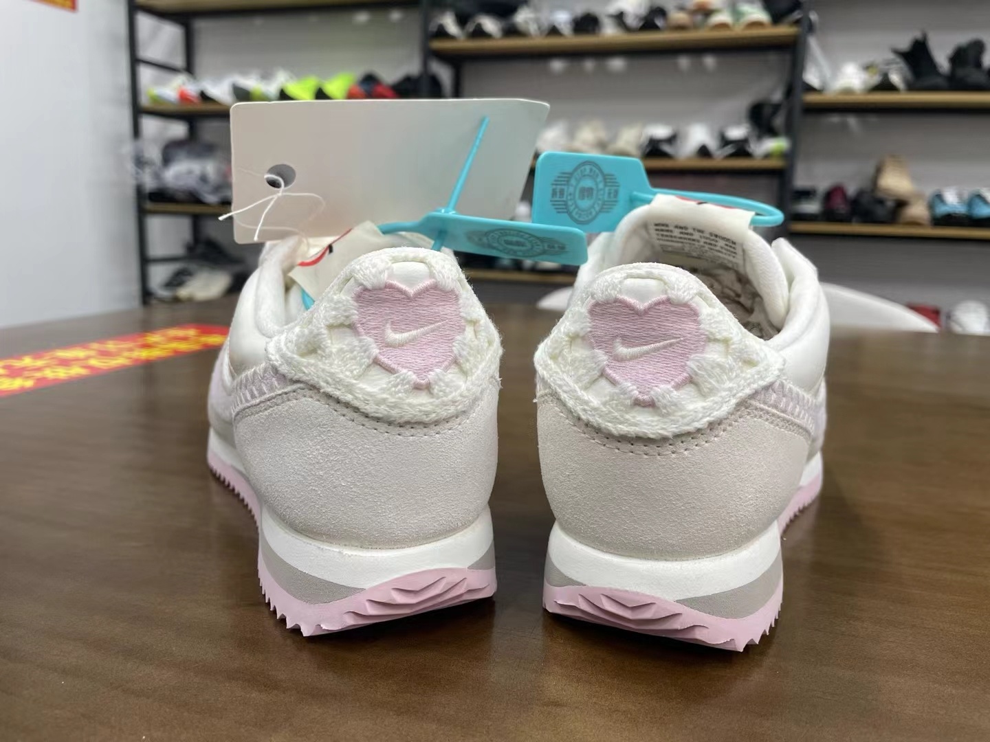 Nike Cortez（J-10）