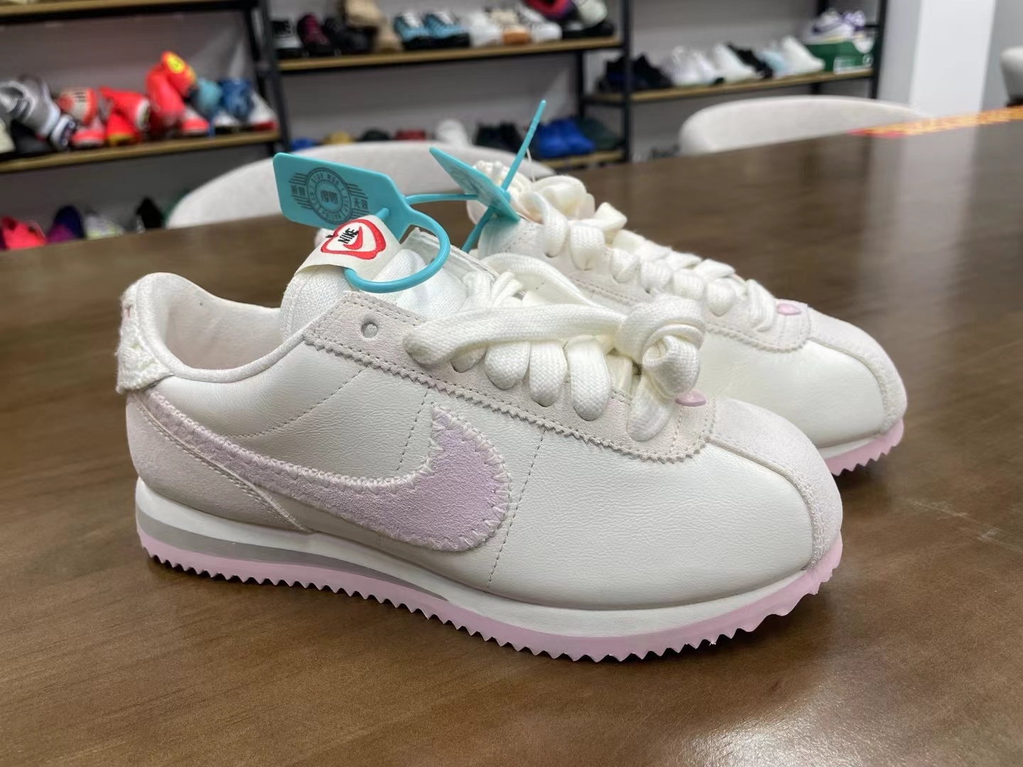 Nike Cortez（J-10）