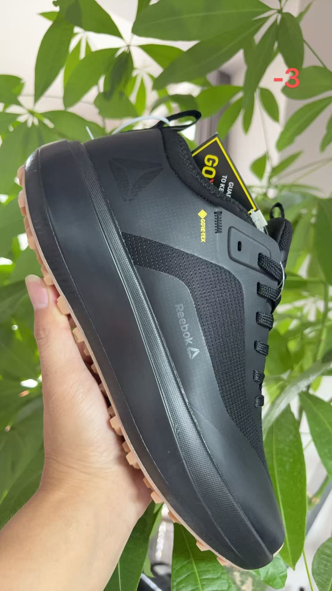 Ree-bok Gore-Tex 防水+保暖（J-34）