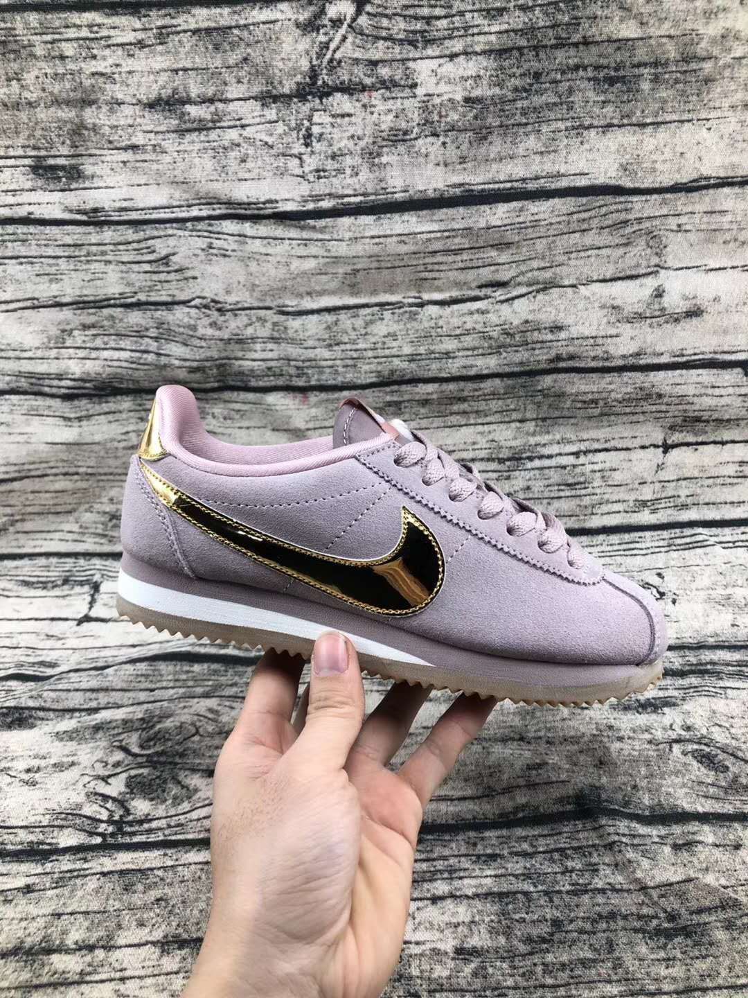 Nike Cortez （F52)