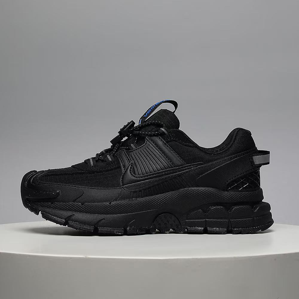 Nike Vomero 5 Roam （H-22）
