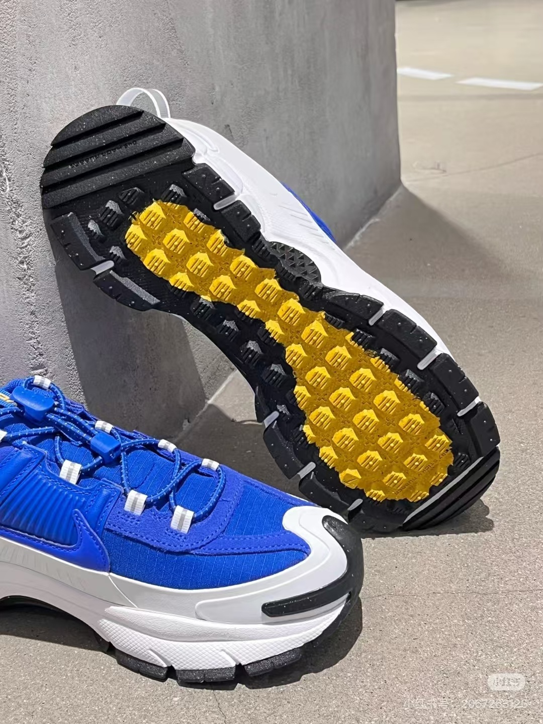 Nike Vomero 5 Roam （H-22）