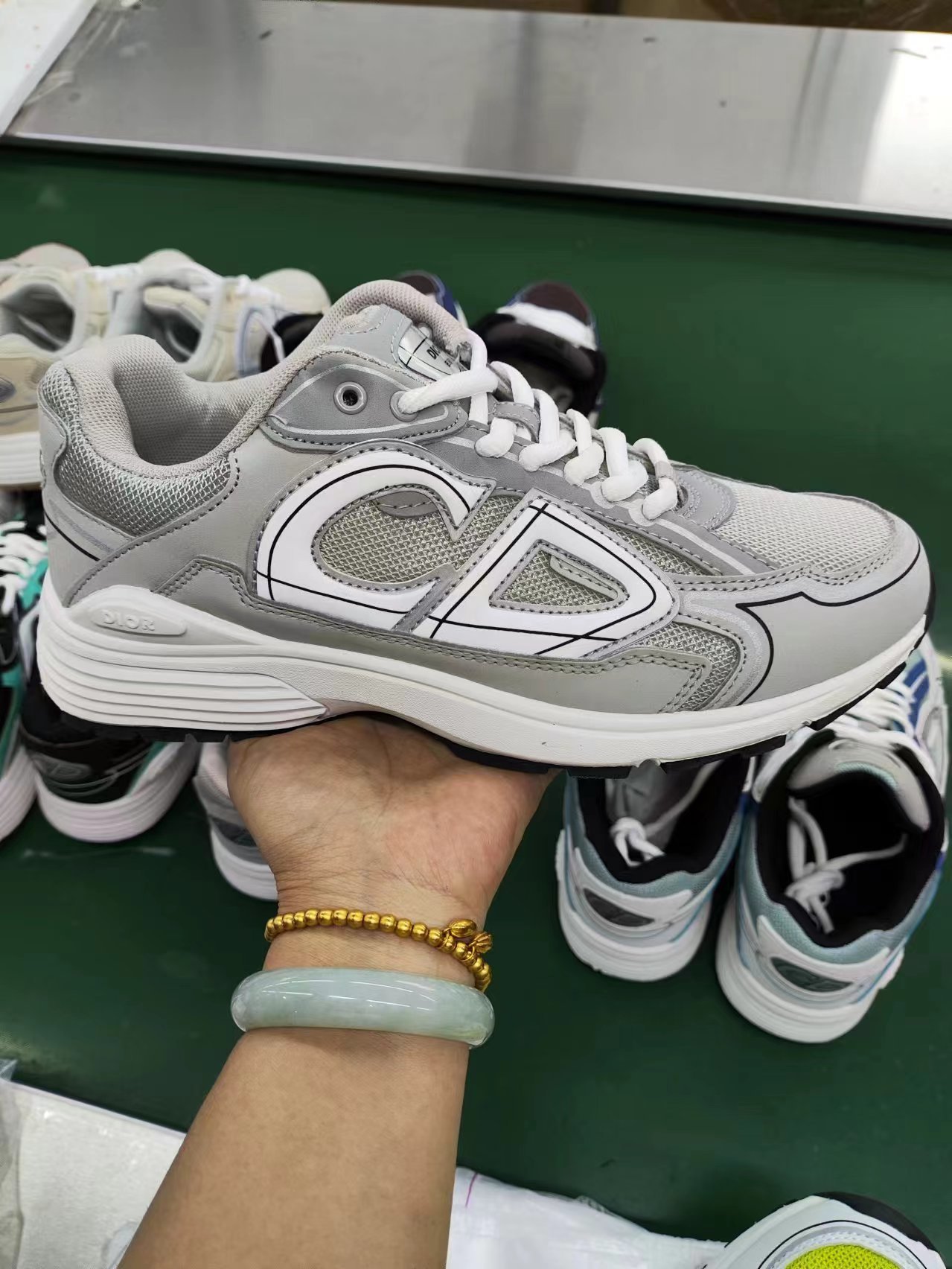 Di-or Running（F117 086）