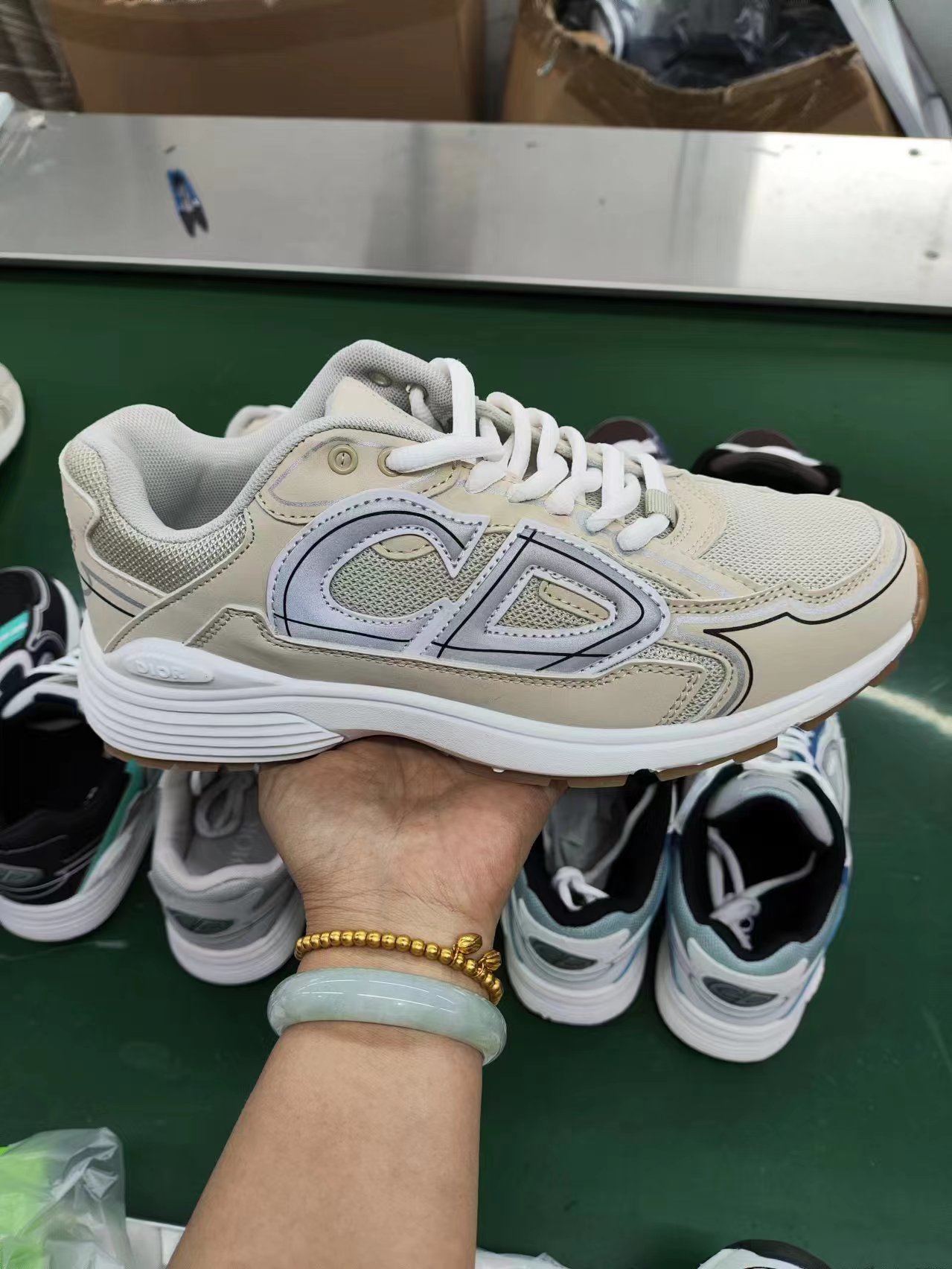 Di-or Running（F117 086）