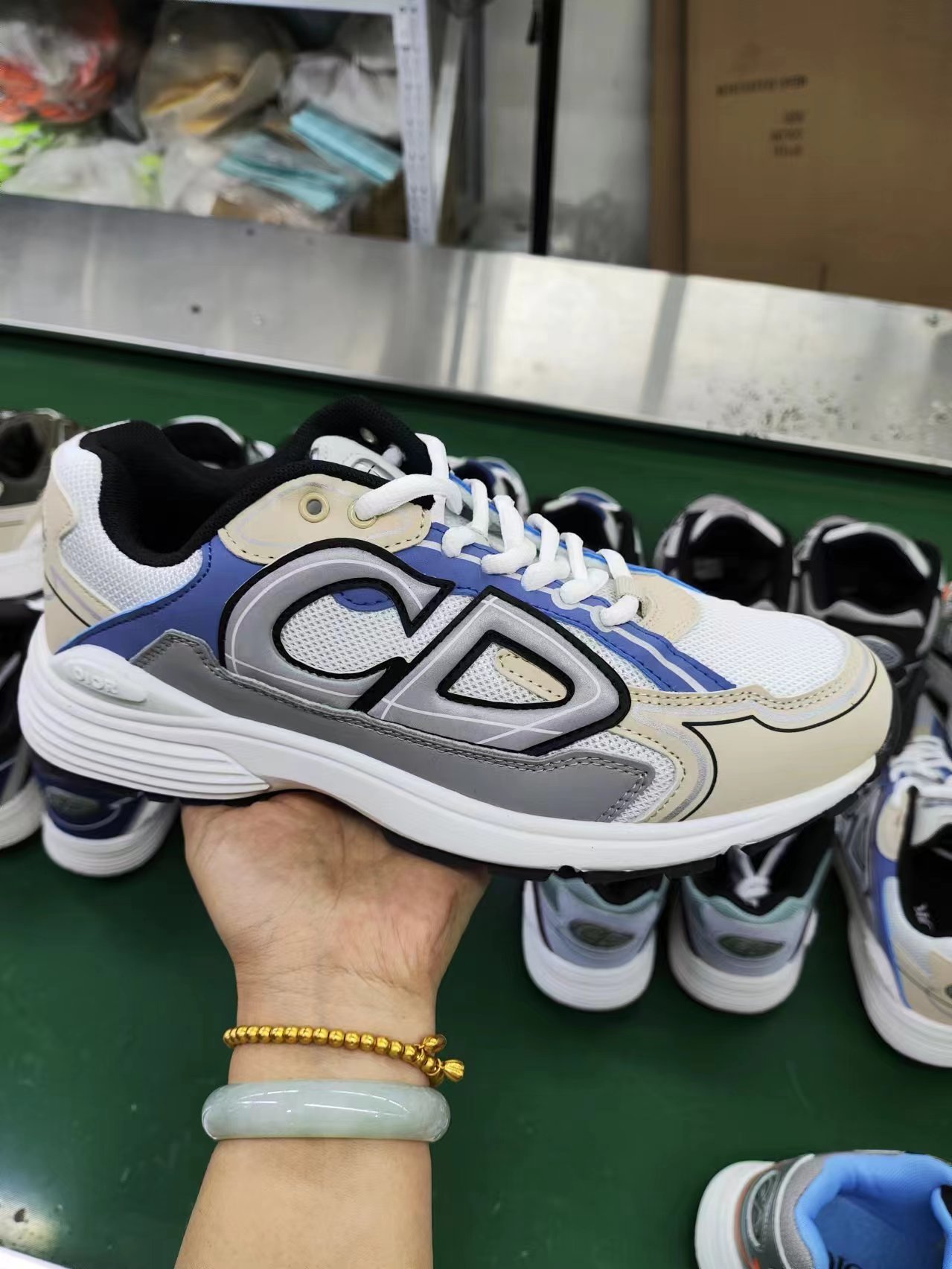 Di-or Running（F117 086）