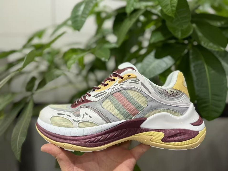 Gu-cci 2.0  (049）