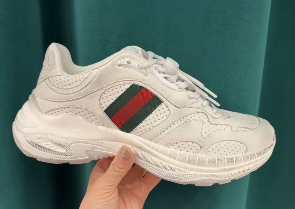 Gu-cci 2.0  (049）