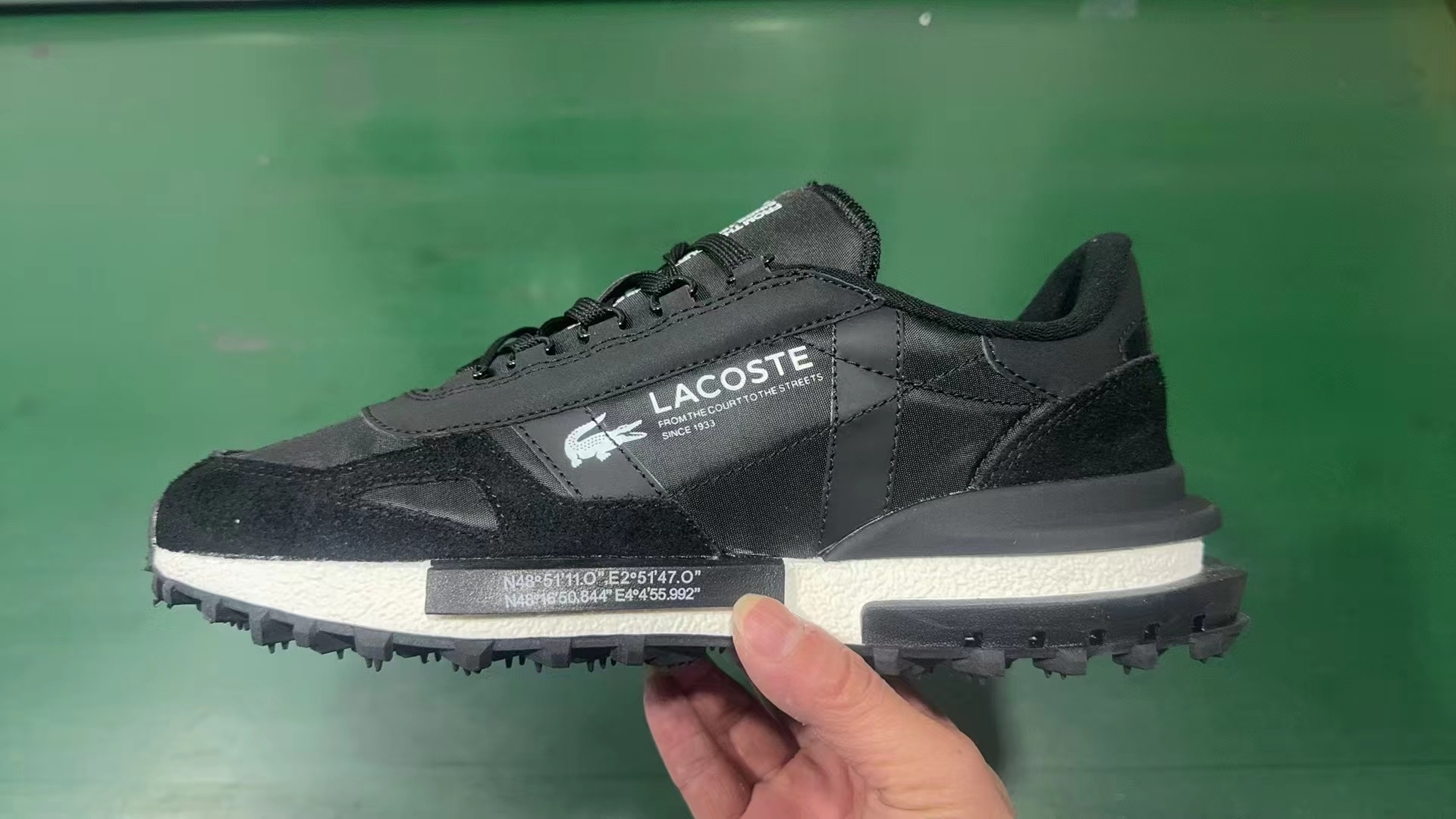 Lacost-e Suede（F2）