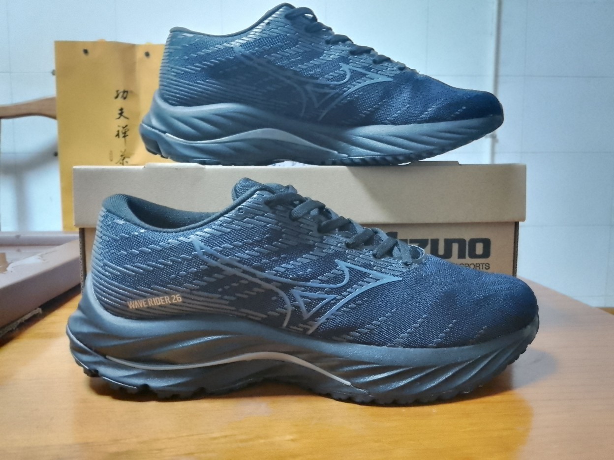 Mi-zuno Wave Rider 26代 #太