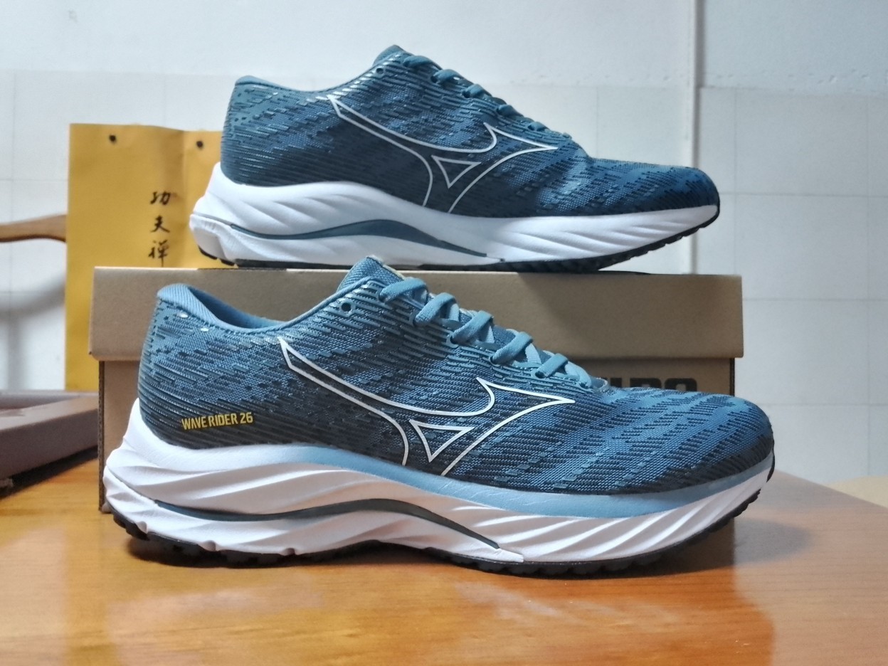 Mi-zuno Wave Rider 26代 #太