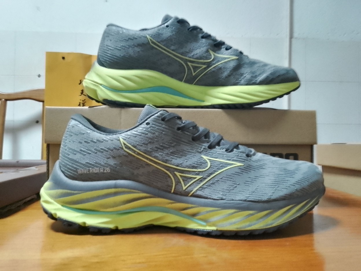 Mi-zuno Wave Rider 26代 #太