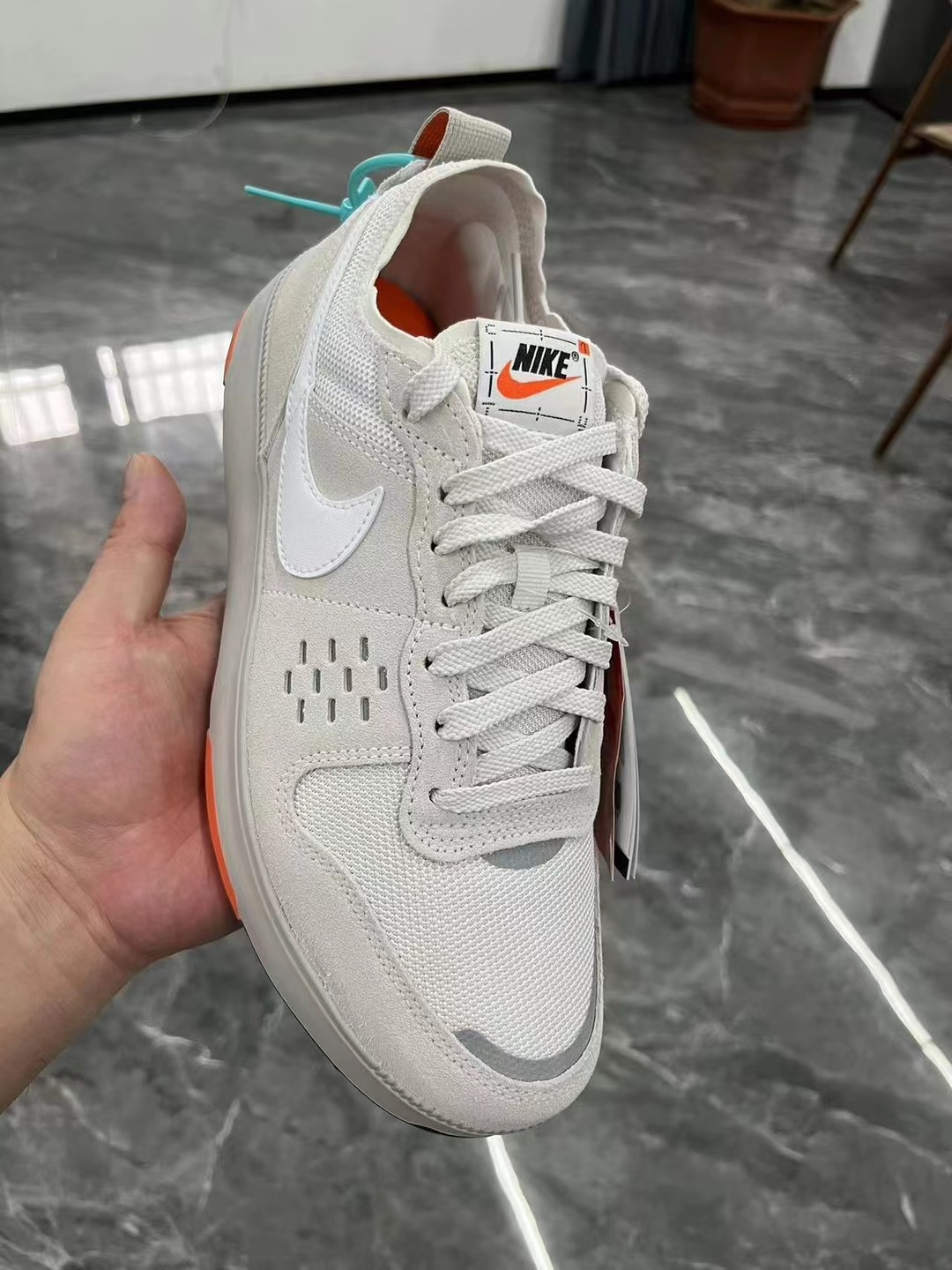 Nike City（080）