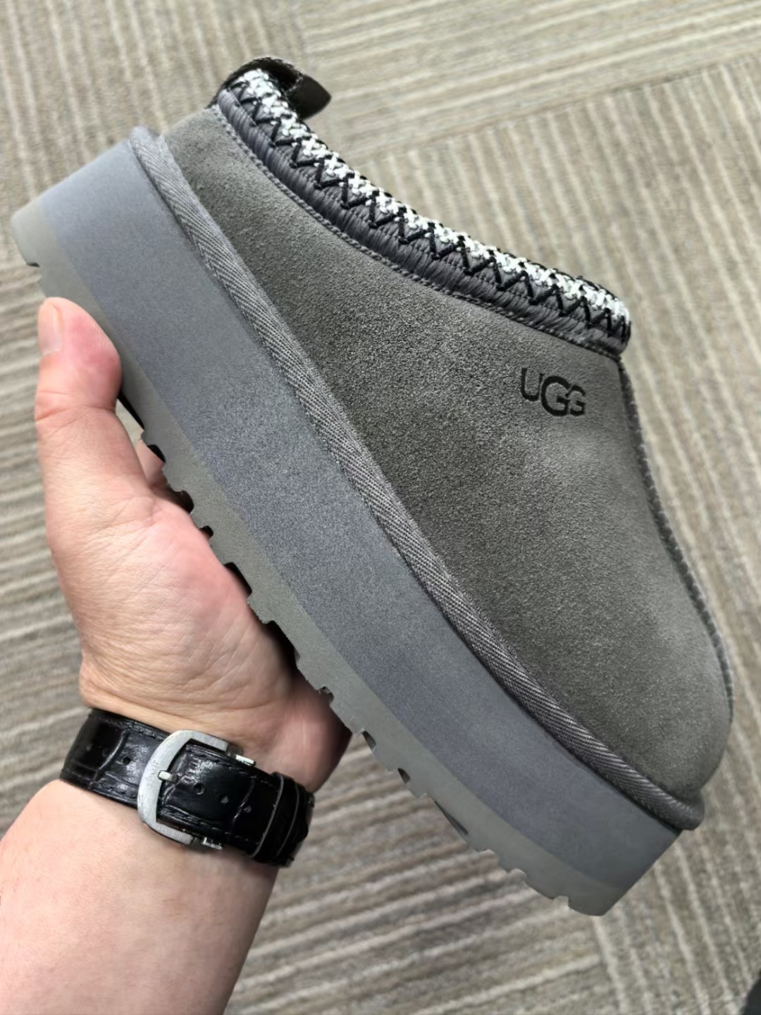 UG-G 2553 #顺F