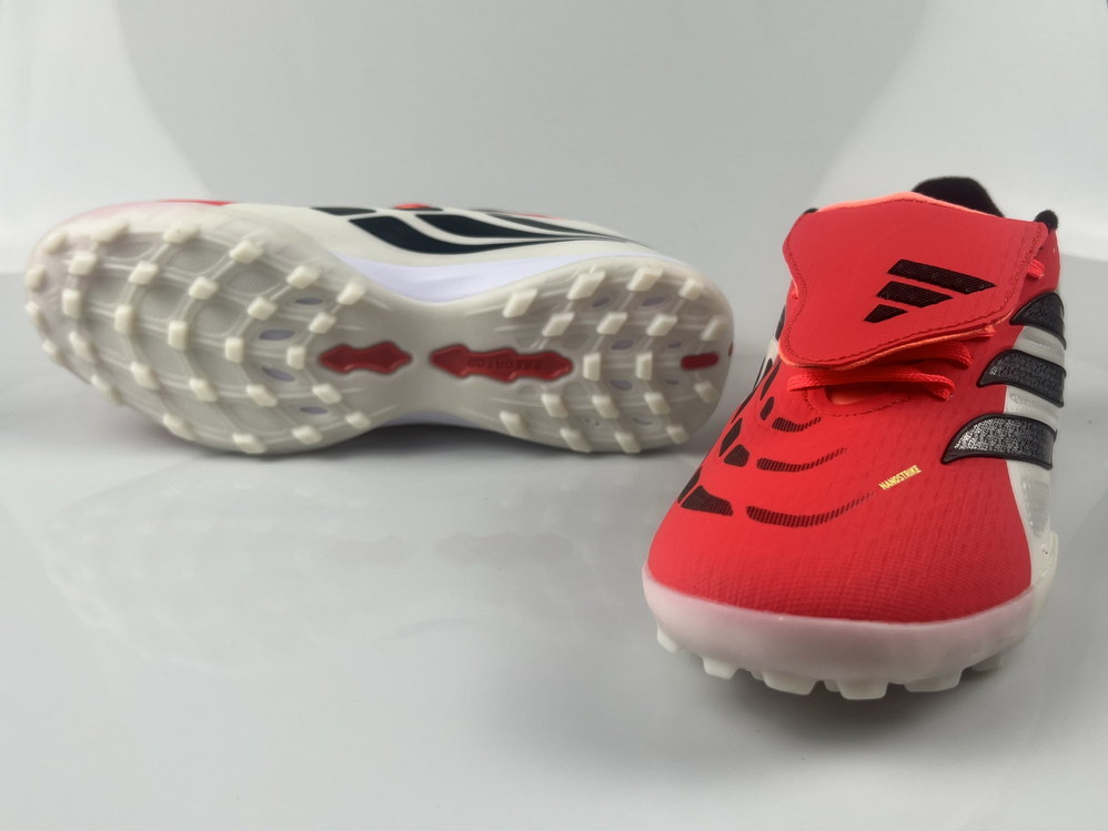 Adidas Predator 2026 TF #大y