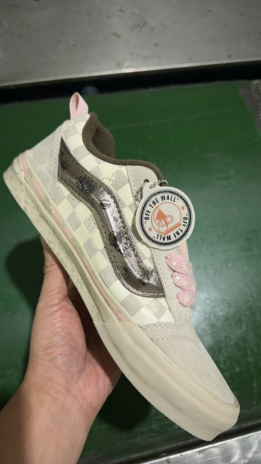 Van-s low（J-5）