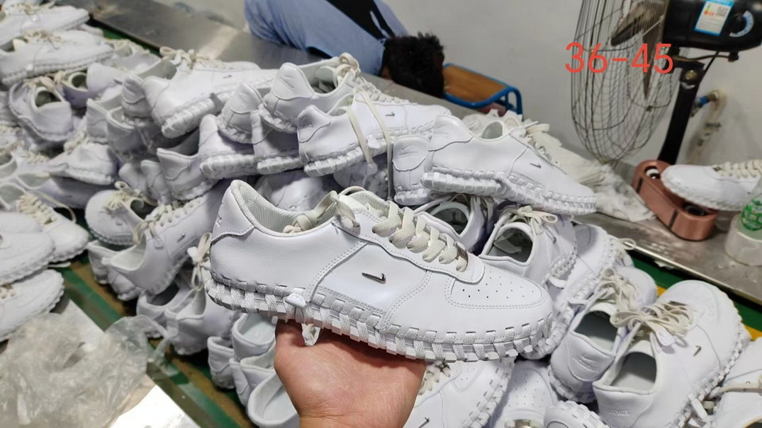 Nike Low #郑。