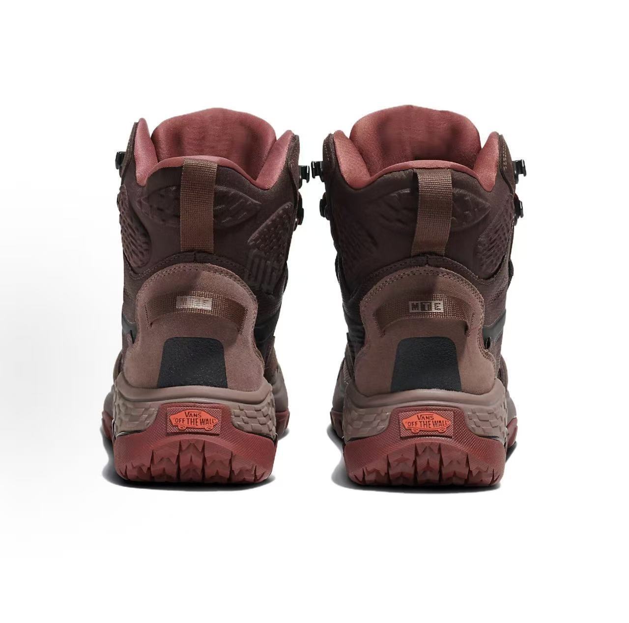 Van-s Outdoor High (J-5)