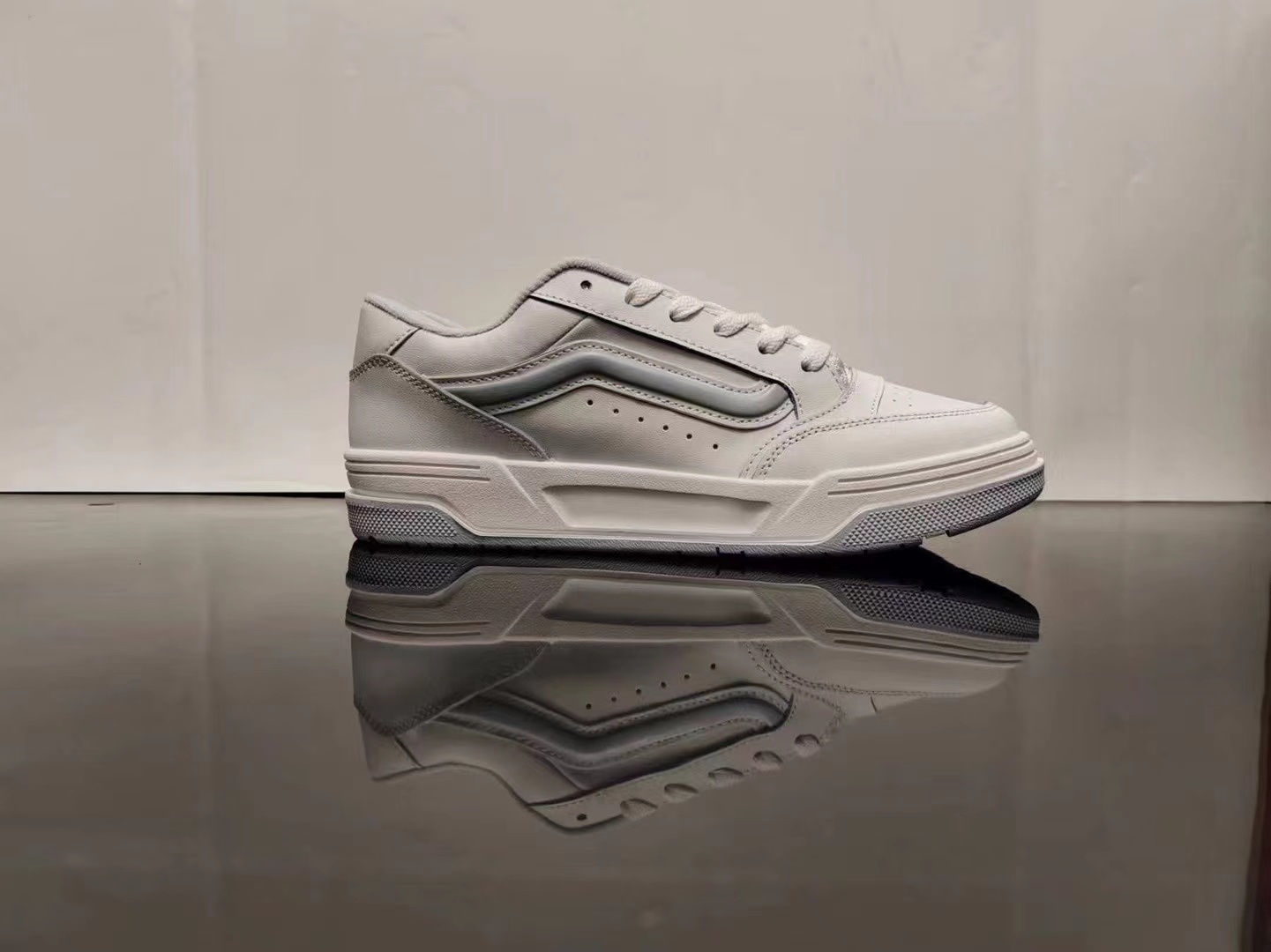 Van-s Low（AO）