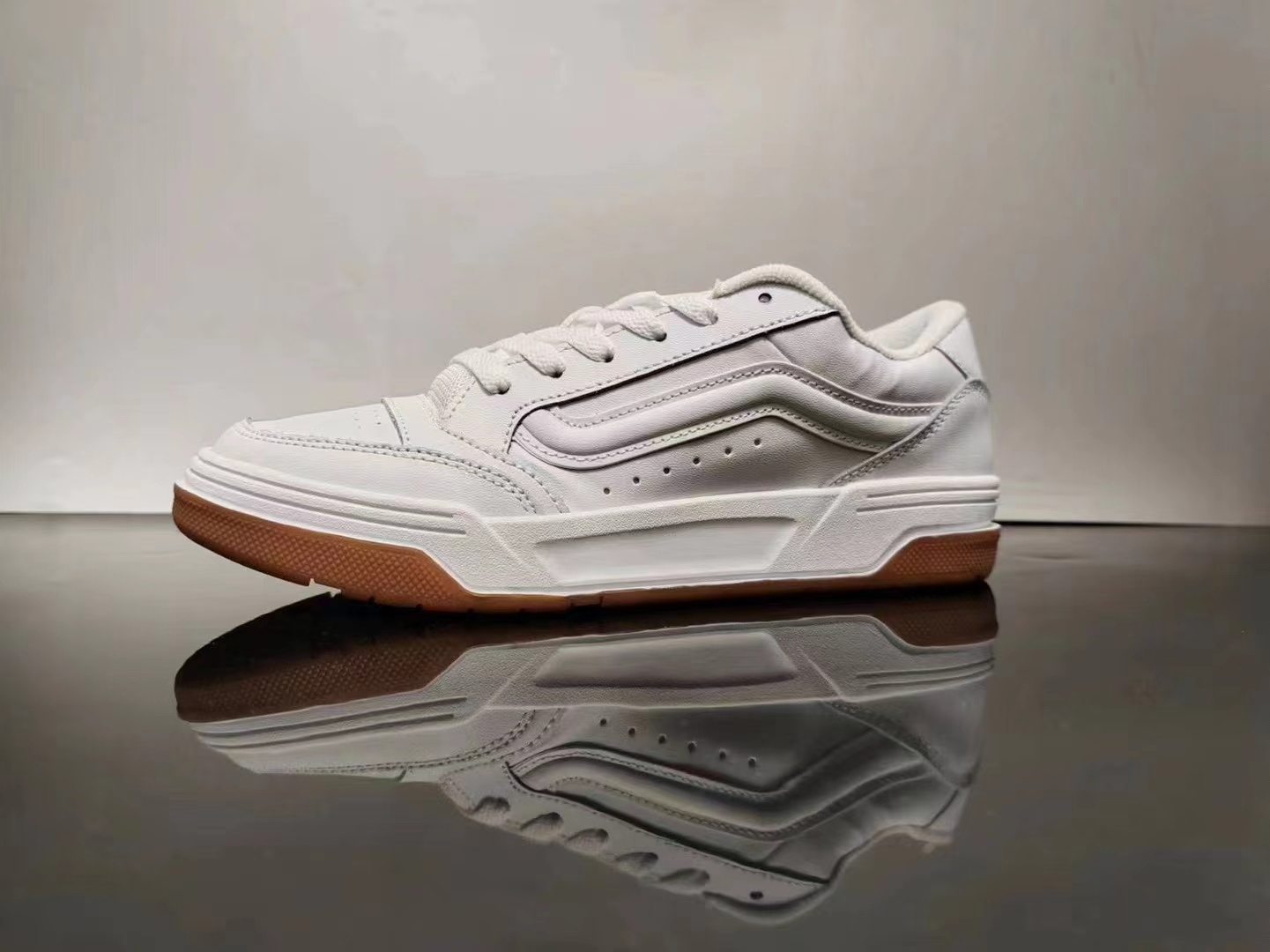 Van-s Low（AO）