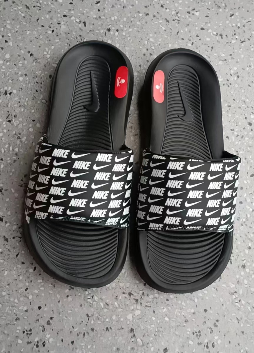 Nike Victori One Slide Print (H-rs)