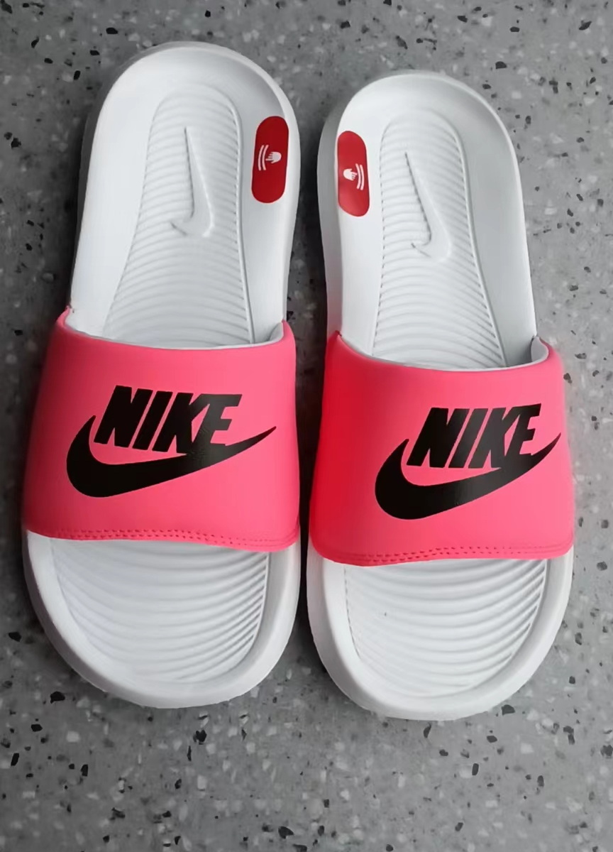 Nike Victori One Slide Print (H-rs)