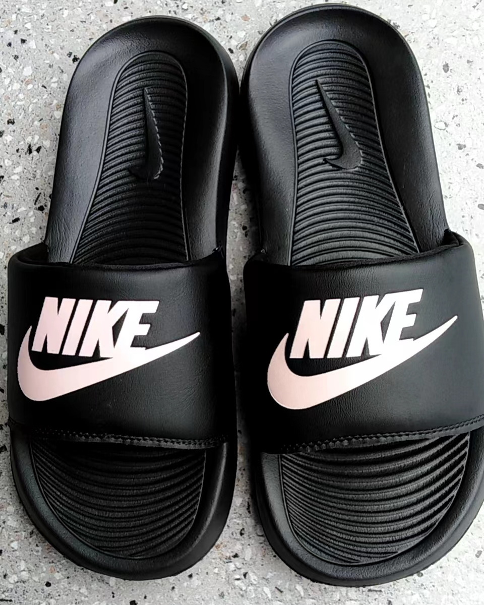 Nike Victori One Slide Print (H-rs)
