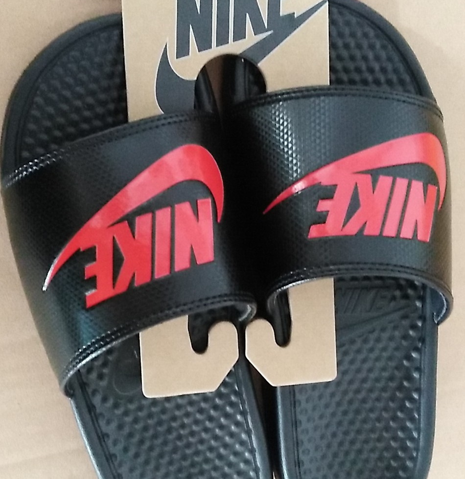 Nike Benassi Slippers