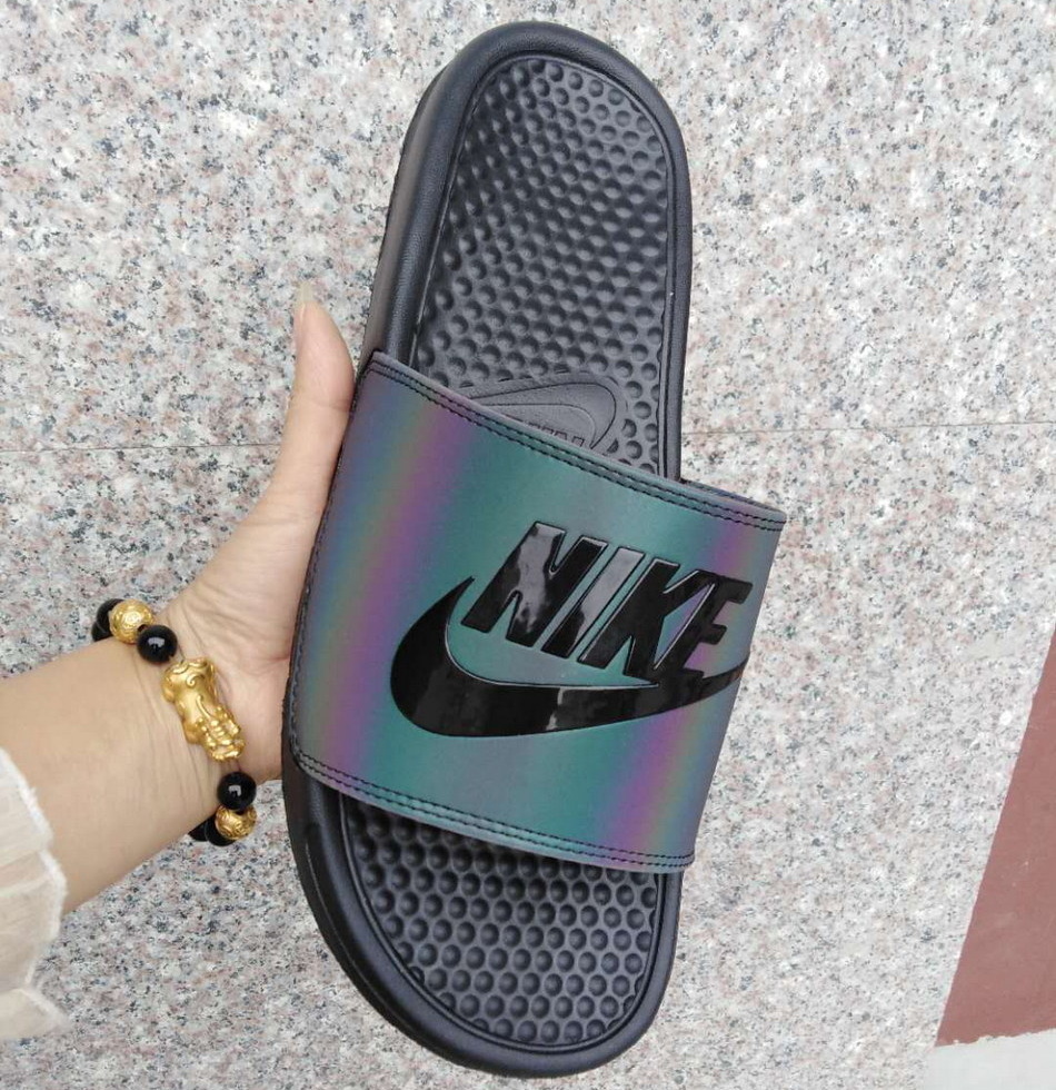 Nike Benassi Slippers