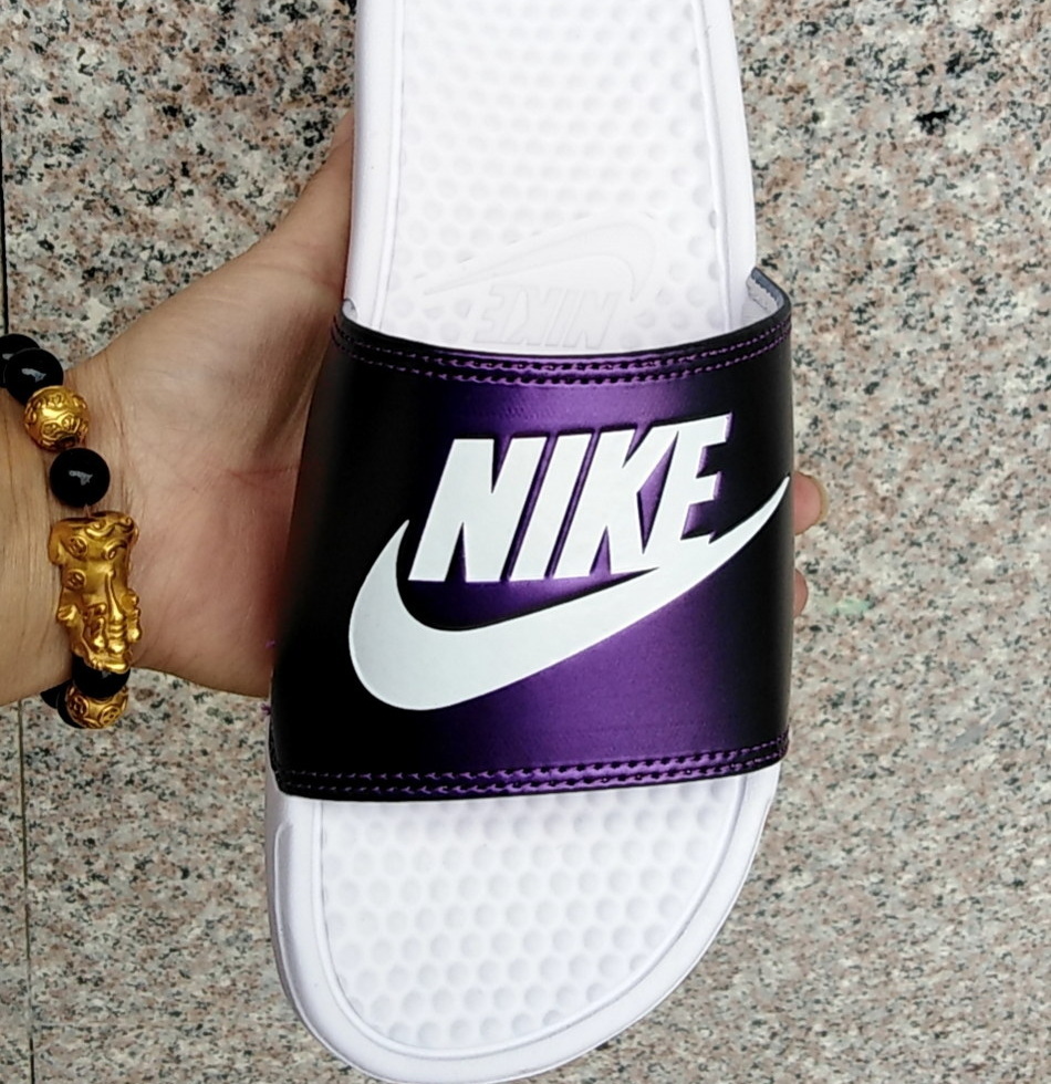 Nike Benassi Slippers