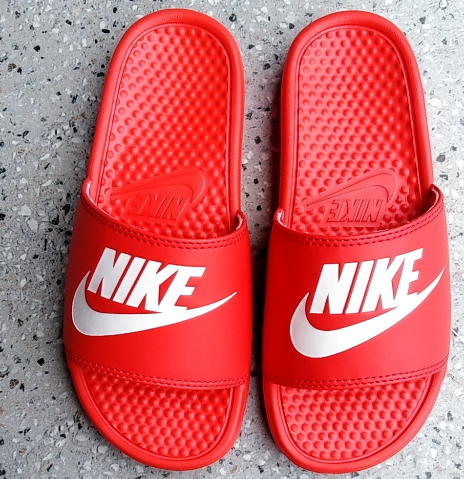 Nike Benassi Slippers