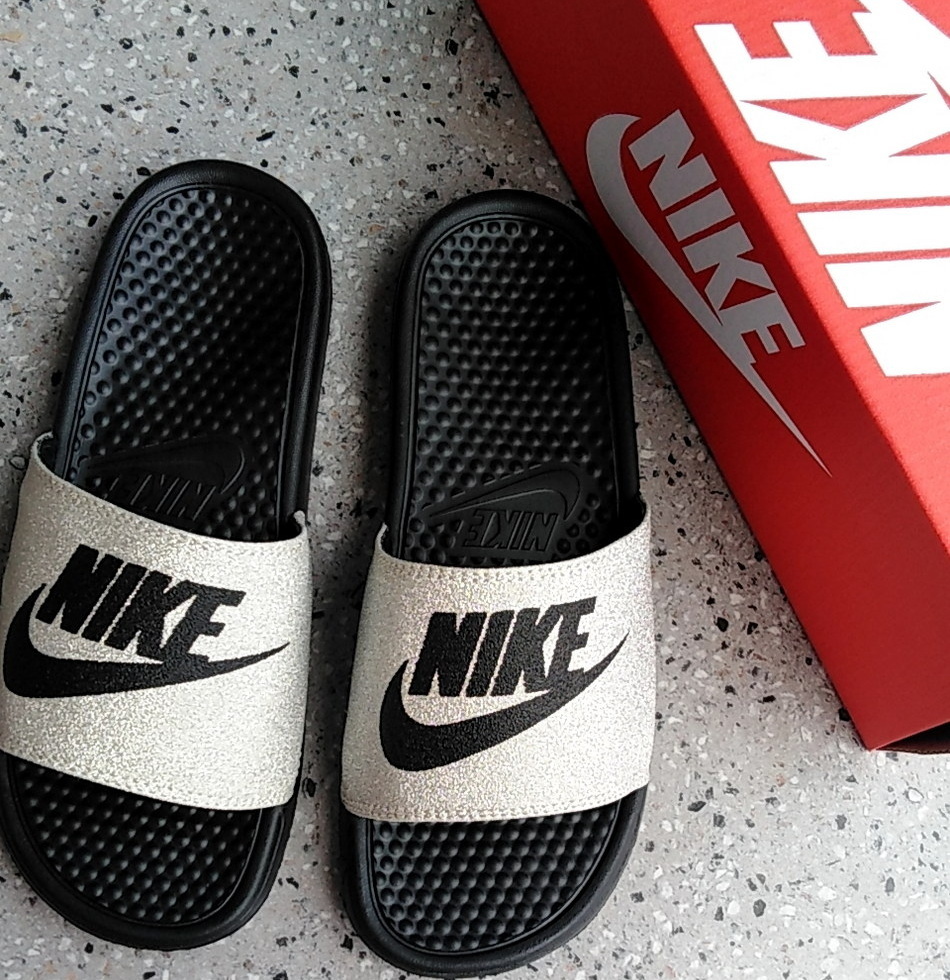 Nike Benassi Slippers