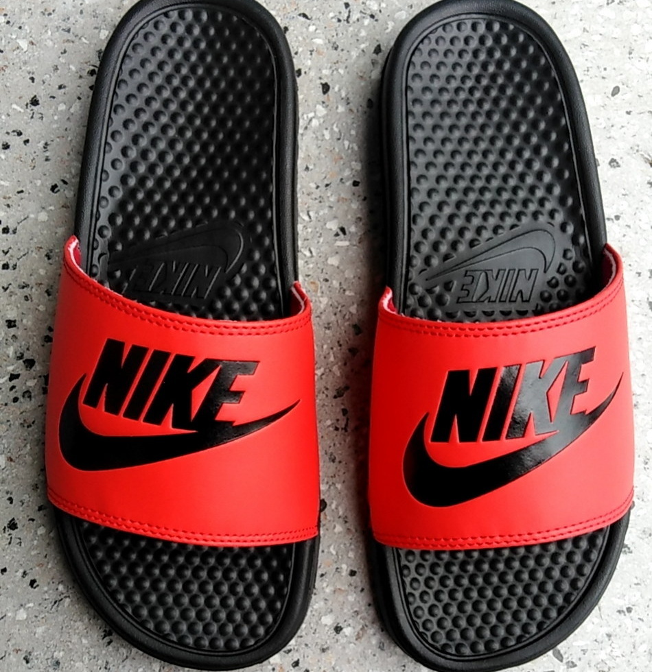 Nike Benassi Slippers