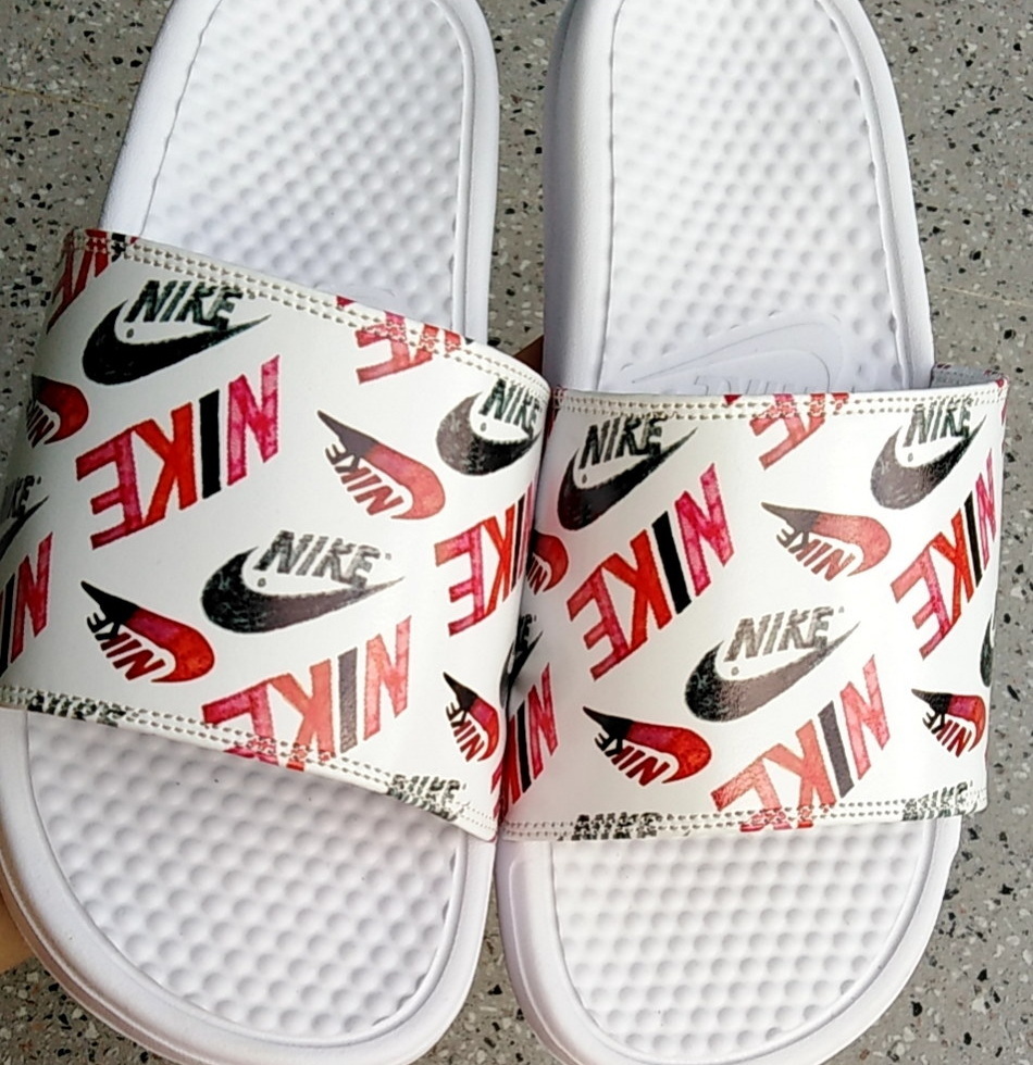 Nike Benassi Slippers