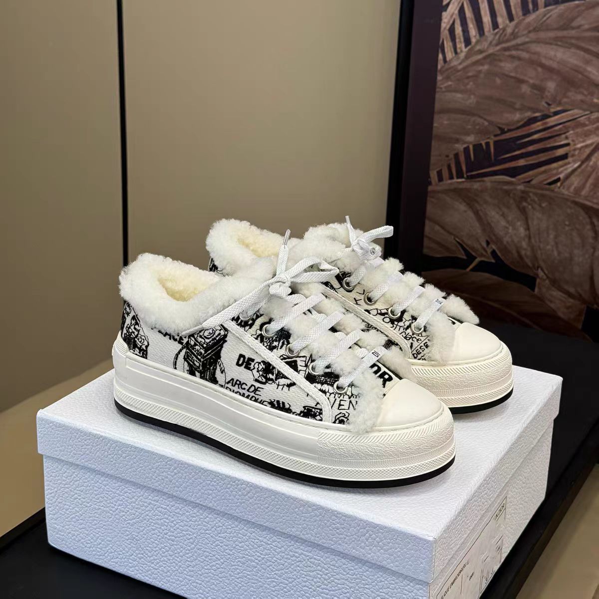 A-Grade High Quality Di-or With Fur