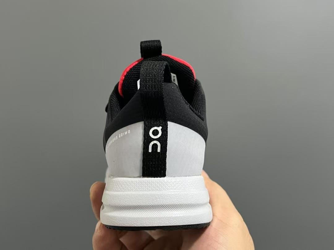 On Cloudhero Waterproof Kids (yangH)