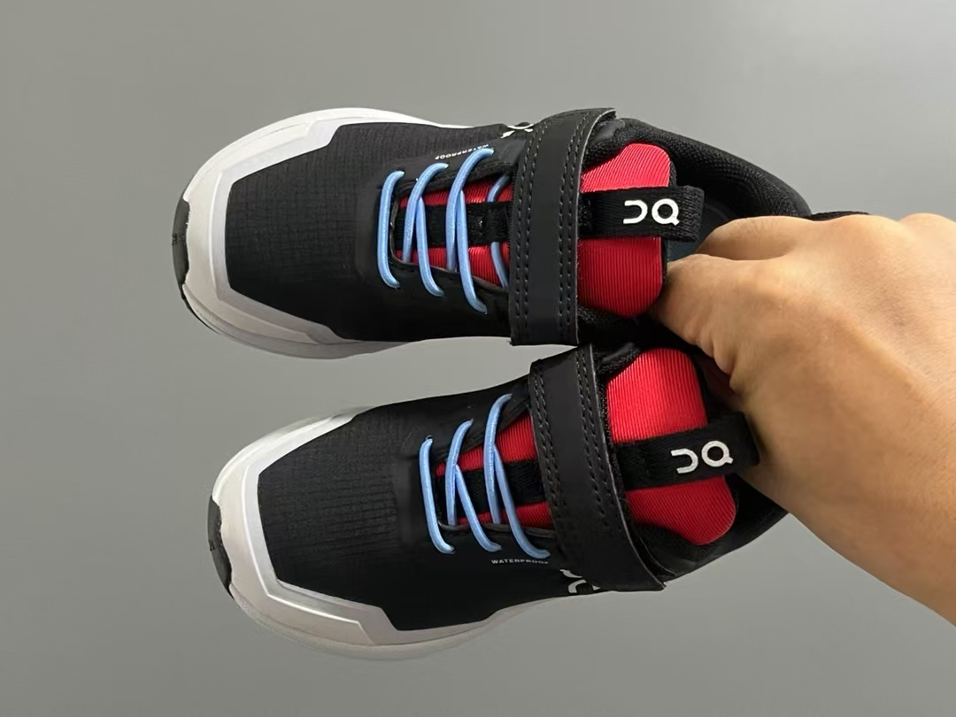 On Cloudhero Waterproof Kids (yangH)