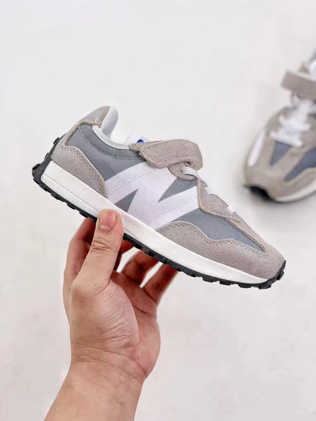 NB 327 Kids（125）