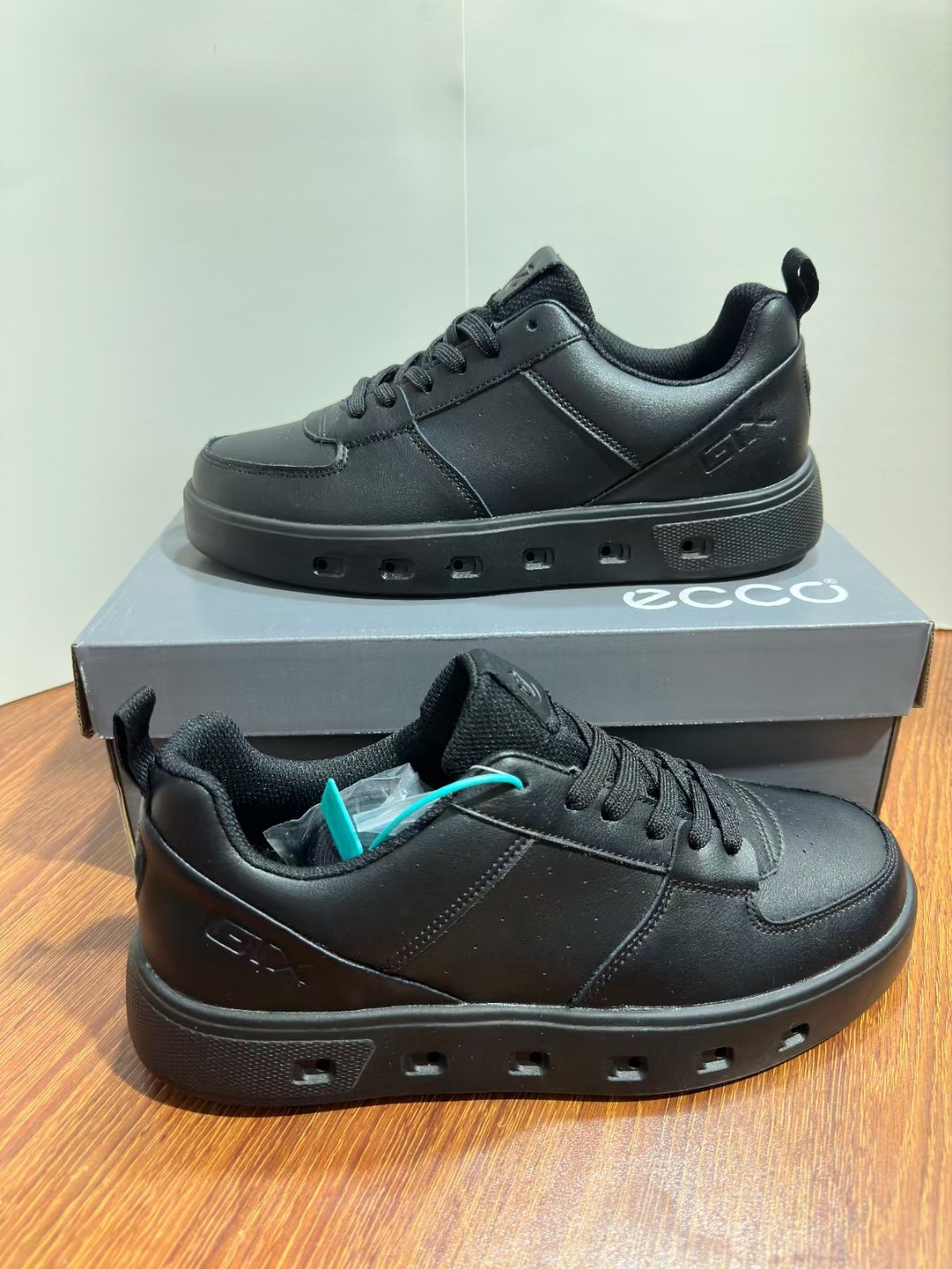 Ec-co SB Low 爱 步​(047)