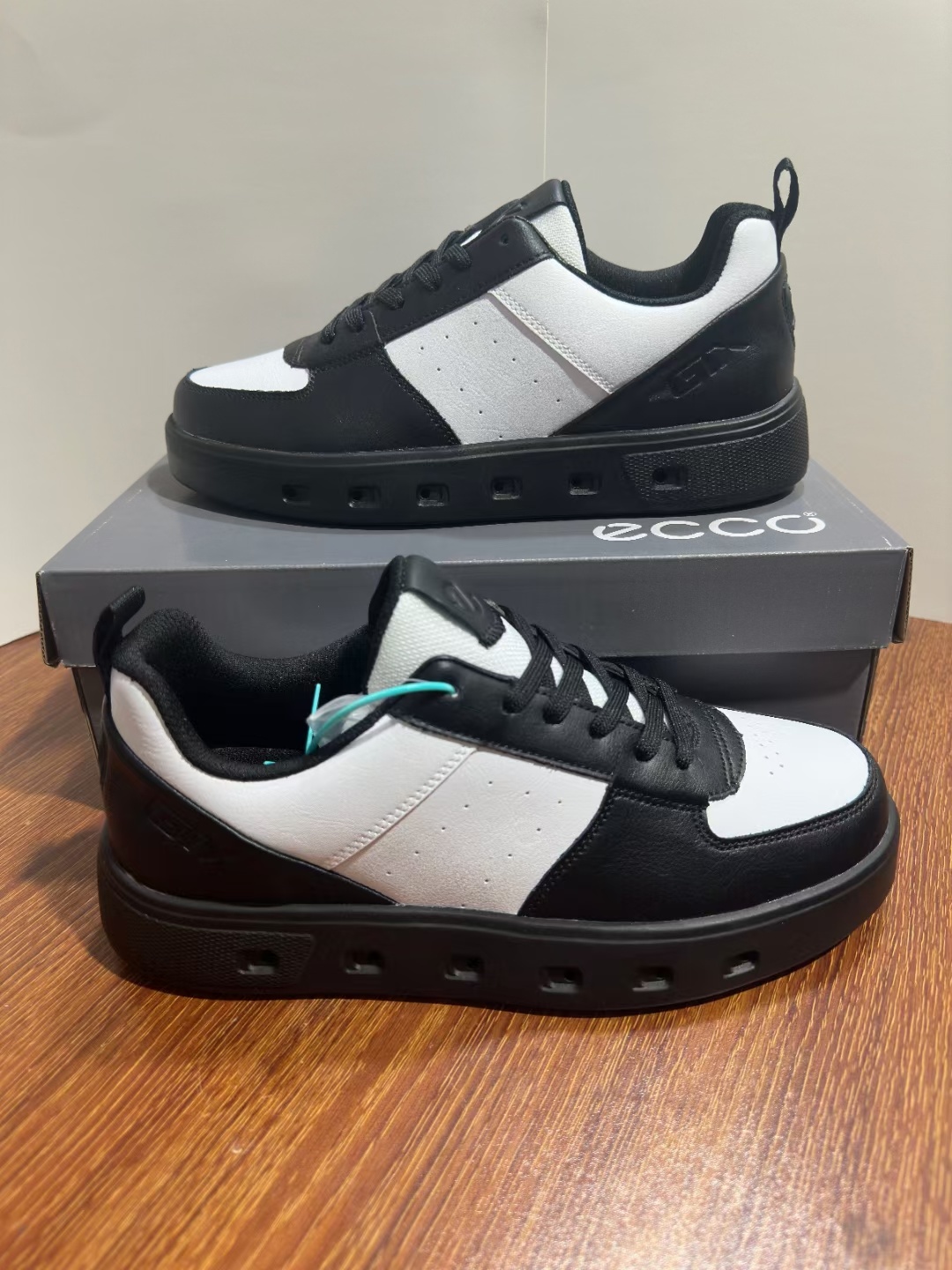 Ec-co SB Low 爱 步​(047)
