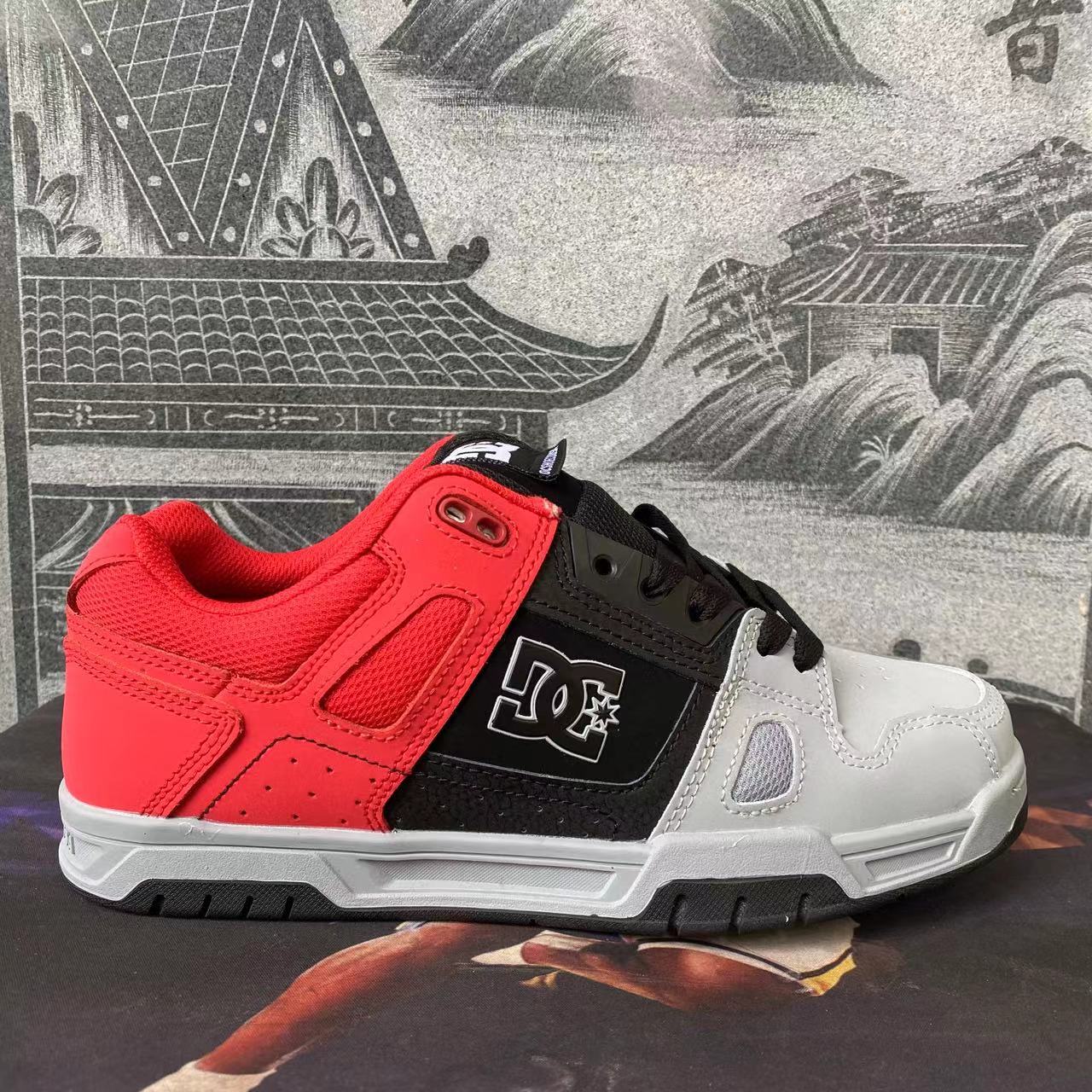DC Shoes V5