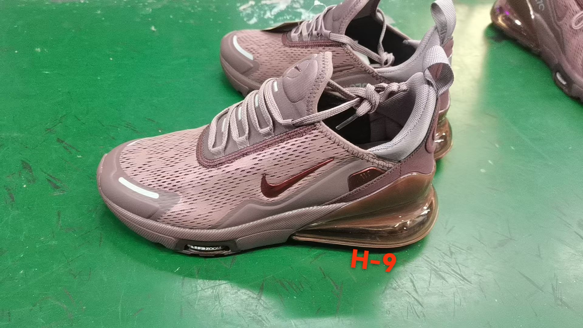 Air Max 270 PRM（F35 C33 G56 C33 H-9  030 D42）