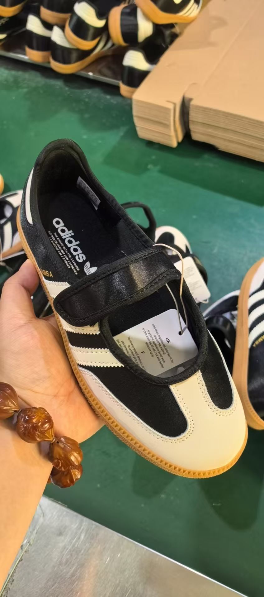 Adidas Samba Jane（G48)