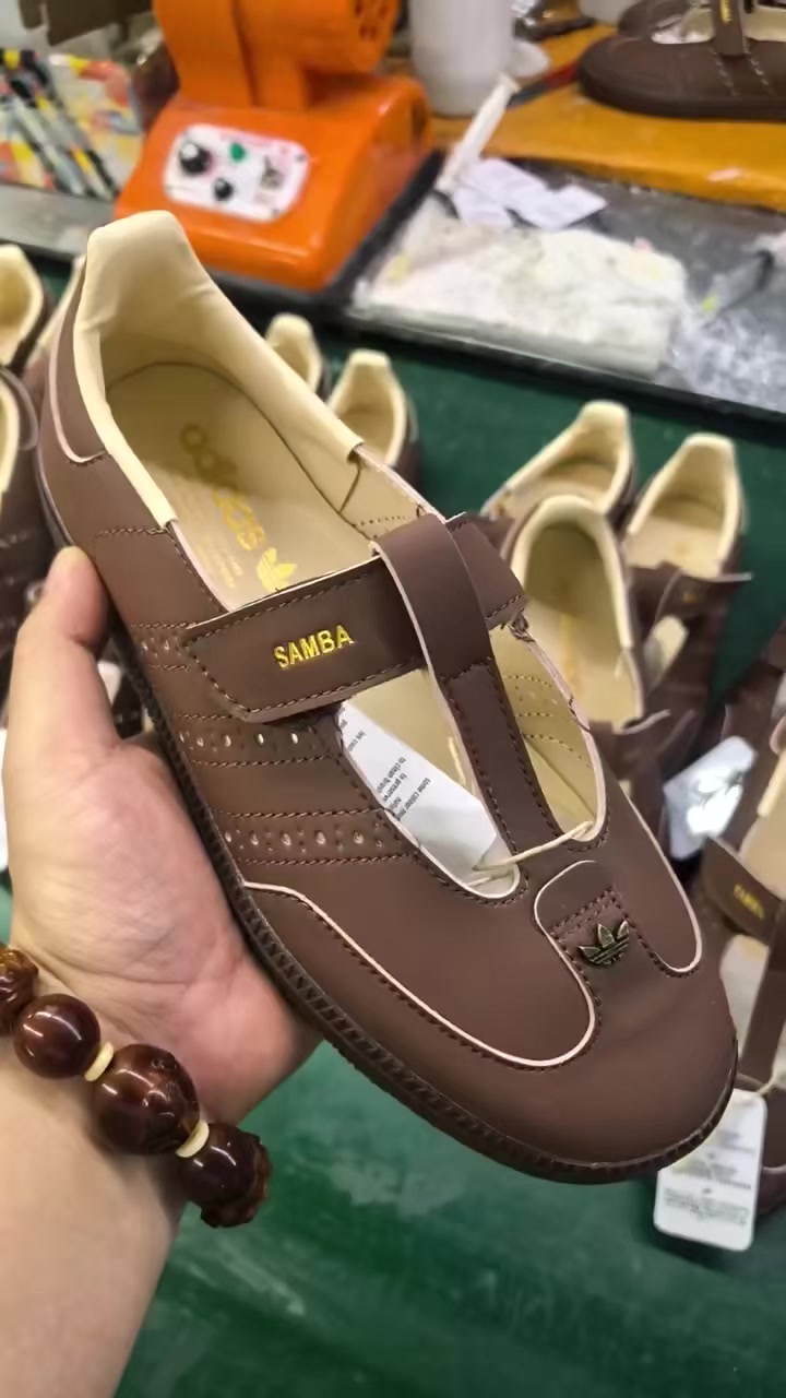 Adidas Samba Jane（G48）