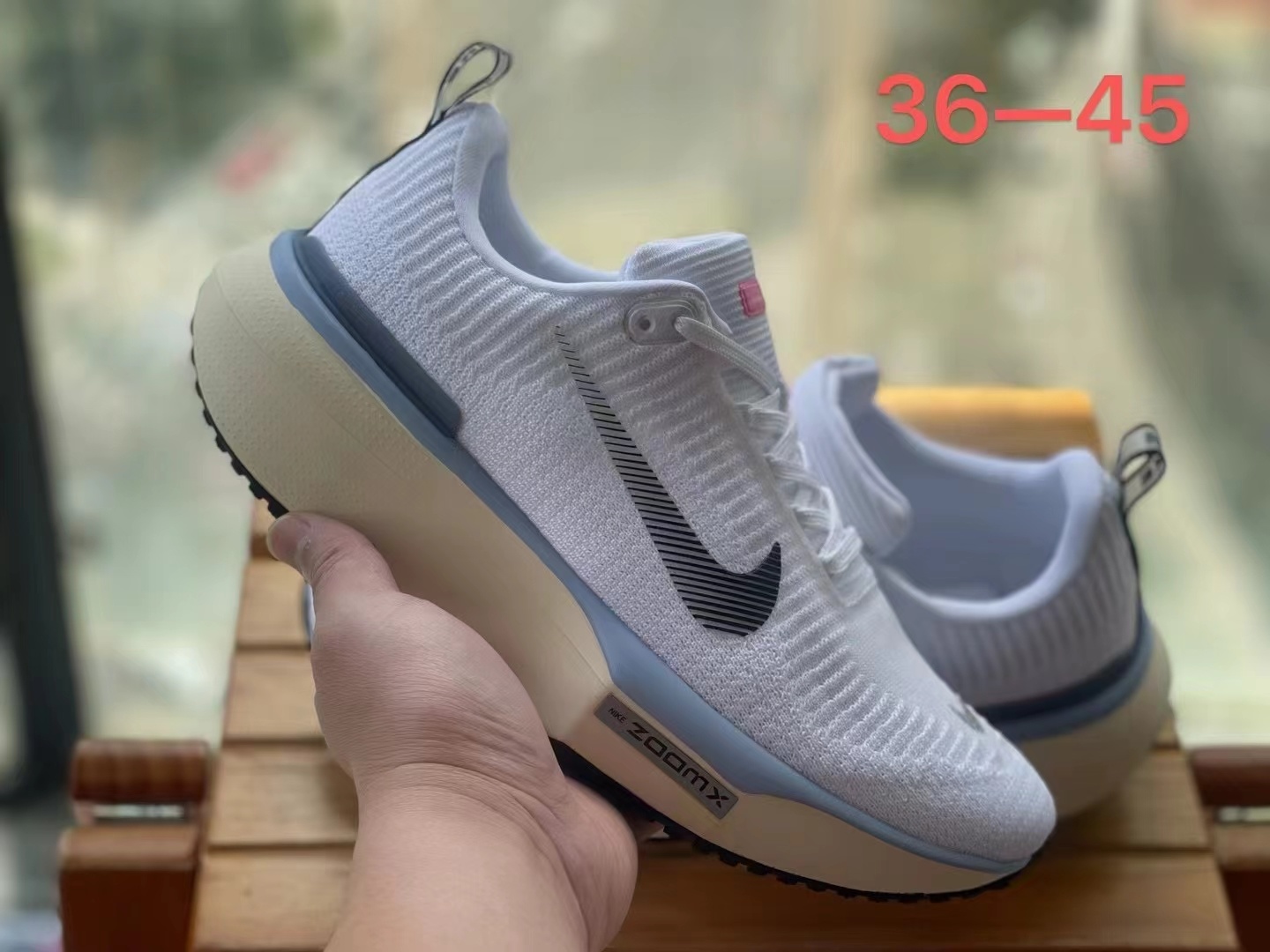 Nike Invincible Run 4 (H-63 B7)