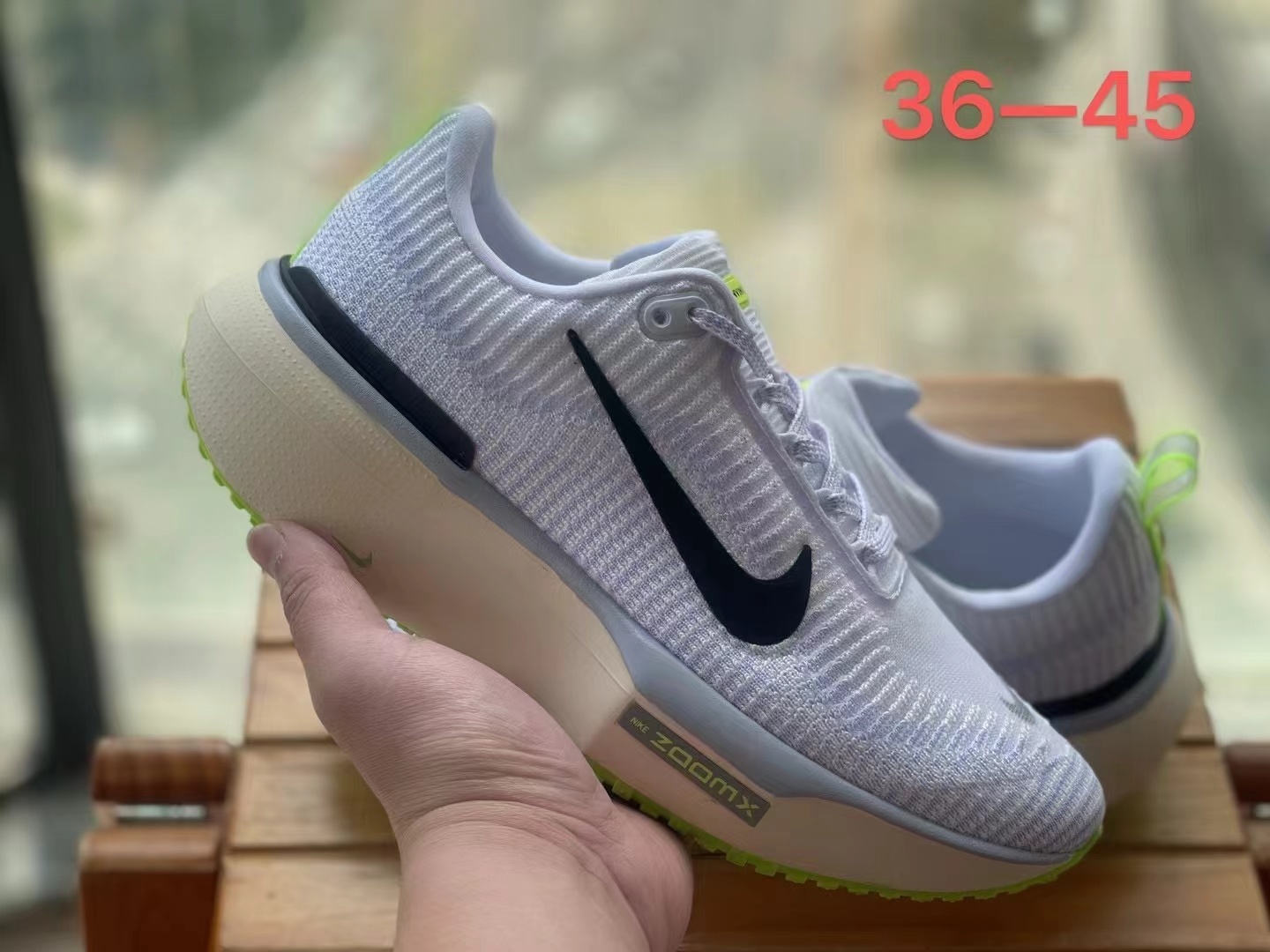 Nike Invincible Run 4 (H-63 B7)