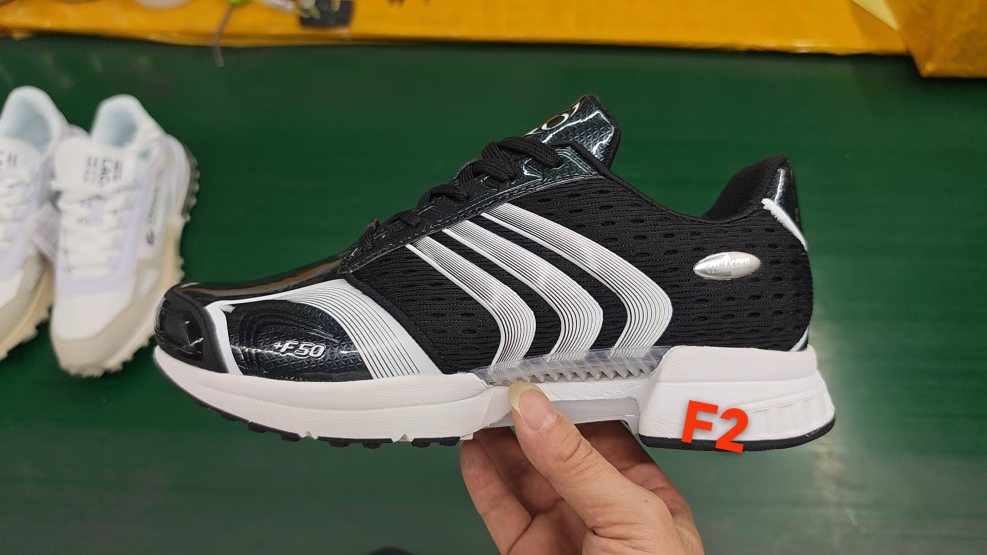 Adidas ClimaCool（F2）