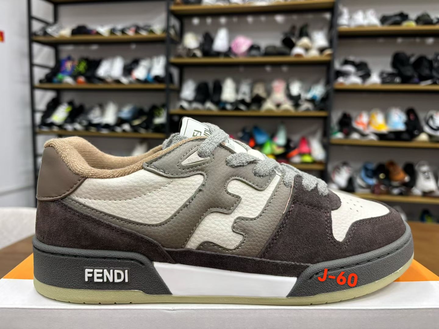 Fendi（J-60）