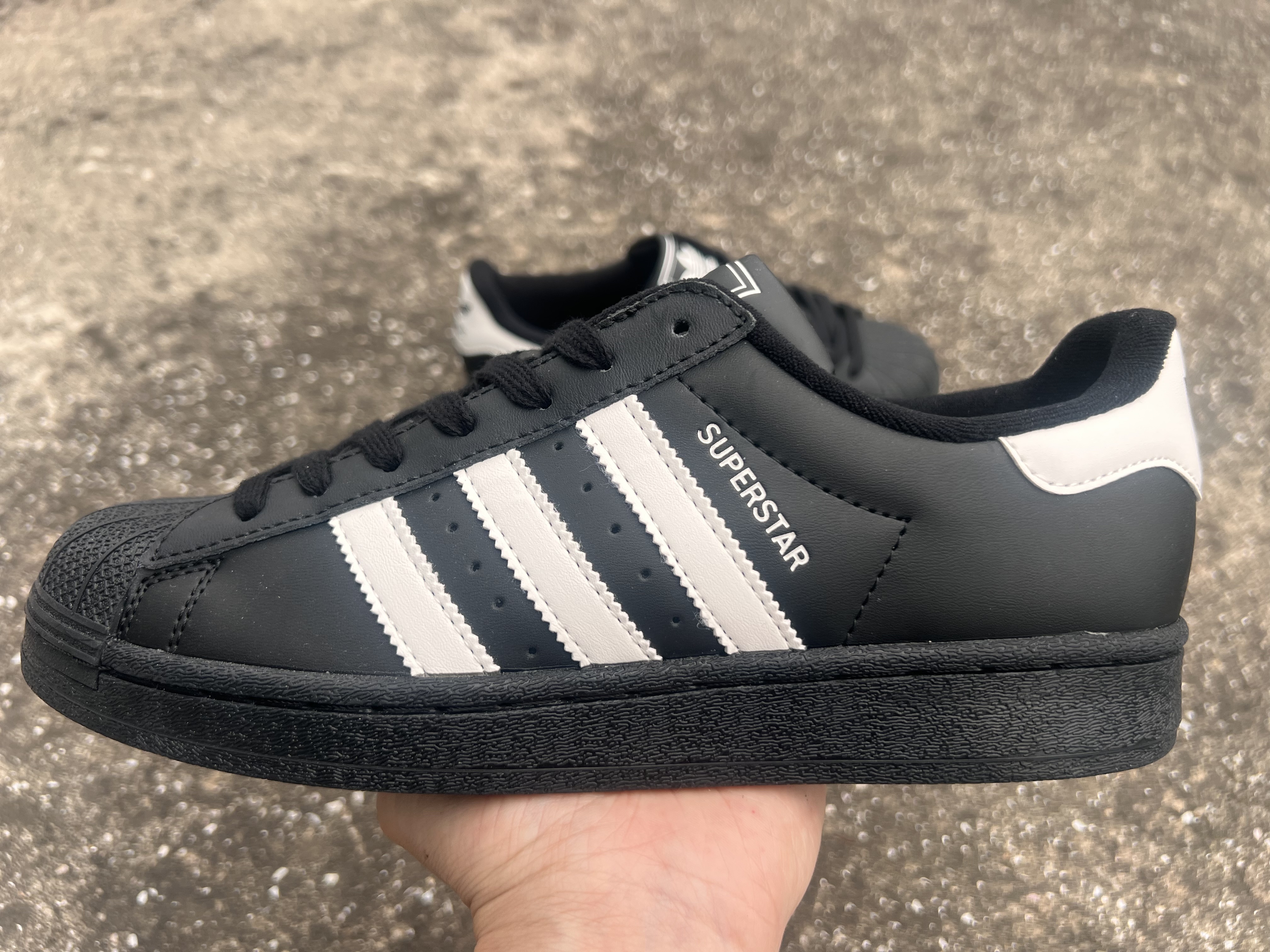 Adidas Superstar（J-90）