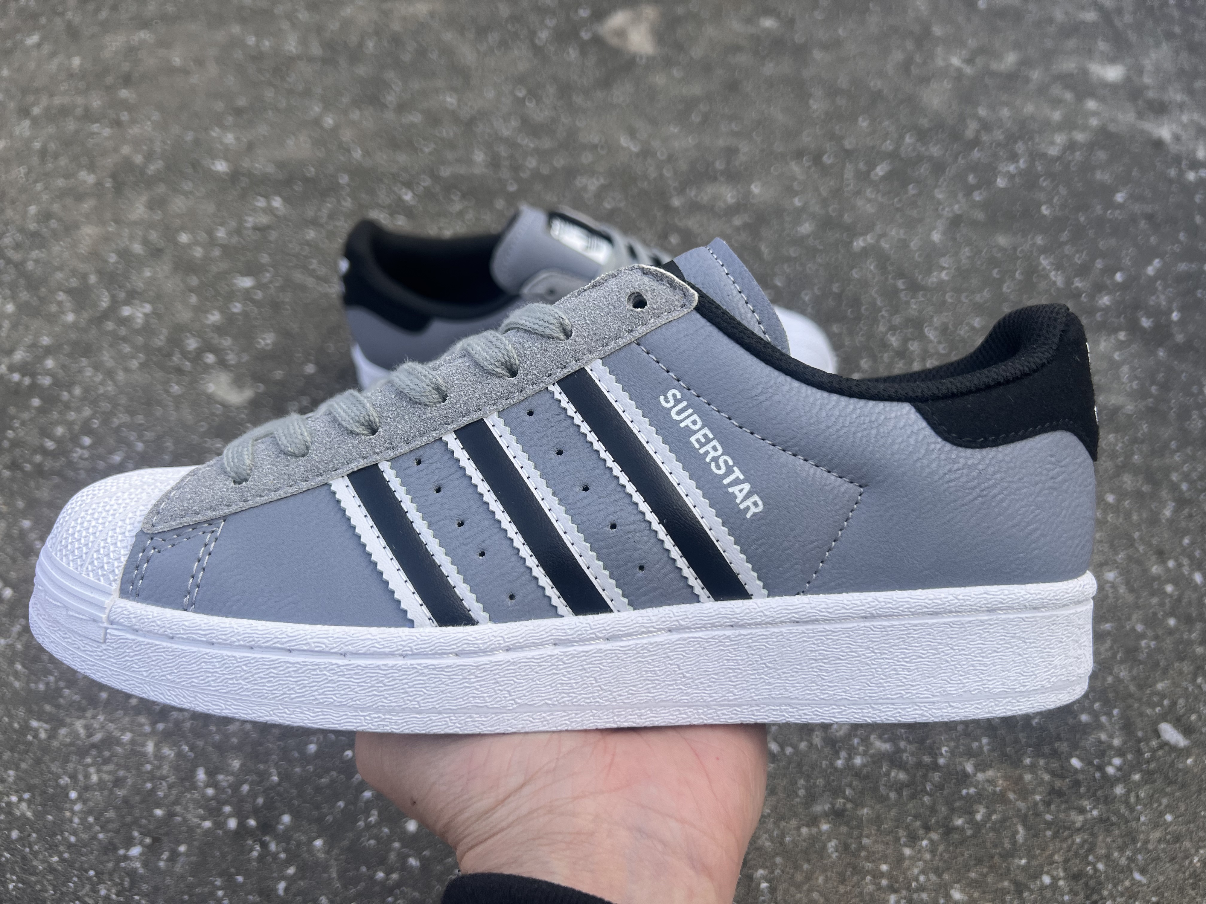Adidas Superstar（J-90）
