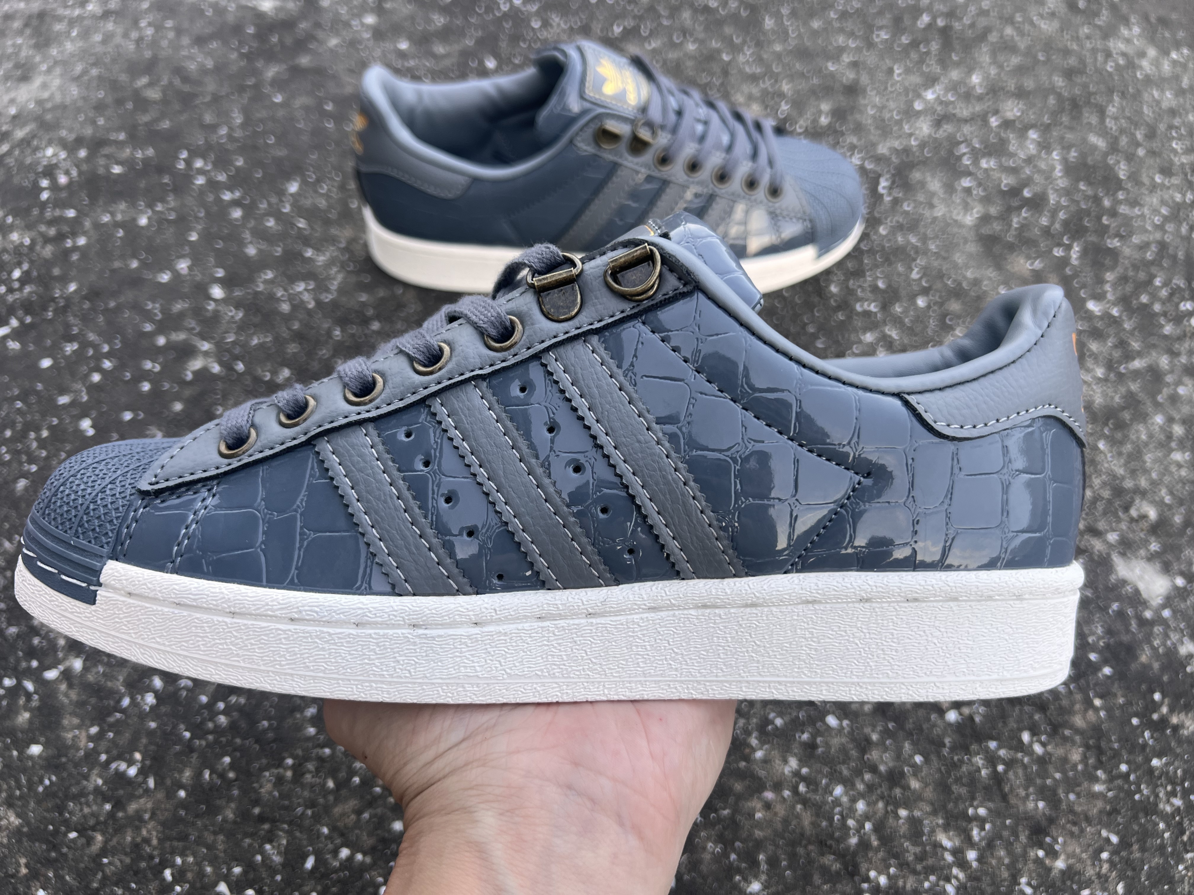 Adidas Superstar（J-90）